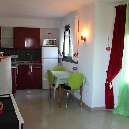 Oasis Park Apartment *