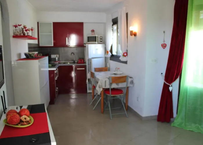 Oasis Park * דניה